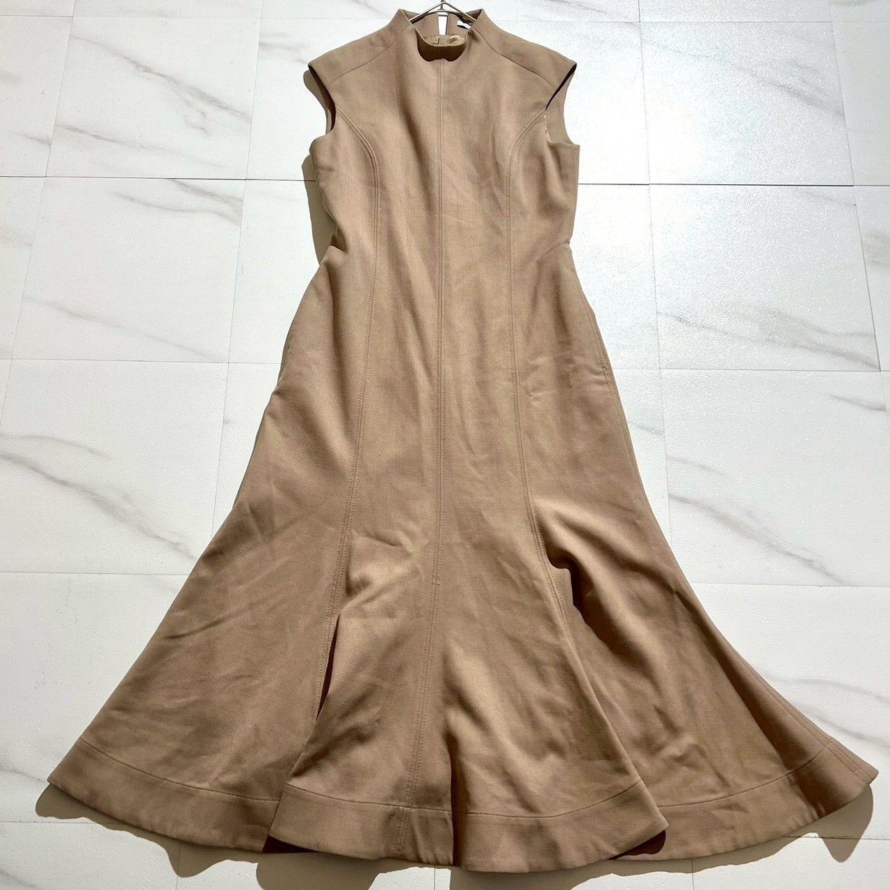 美品/定価77,000円✨COLUMN コラム シェイプドフレアワンピース 美品/定価77,000円✨COLUMN コラム シェイプドフレアワンピース