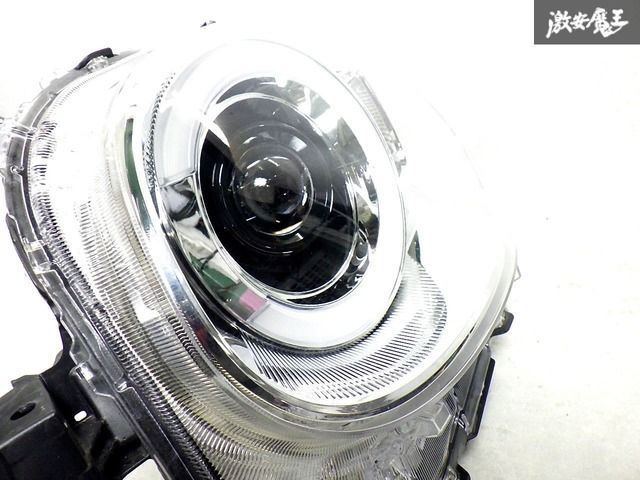 ☆即納☆ ダイハツ 純正 LA850S LA860S ムーブ キャンバス LED ヘッド