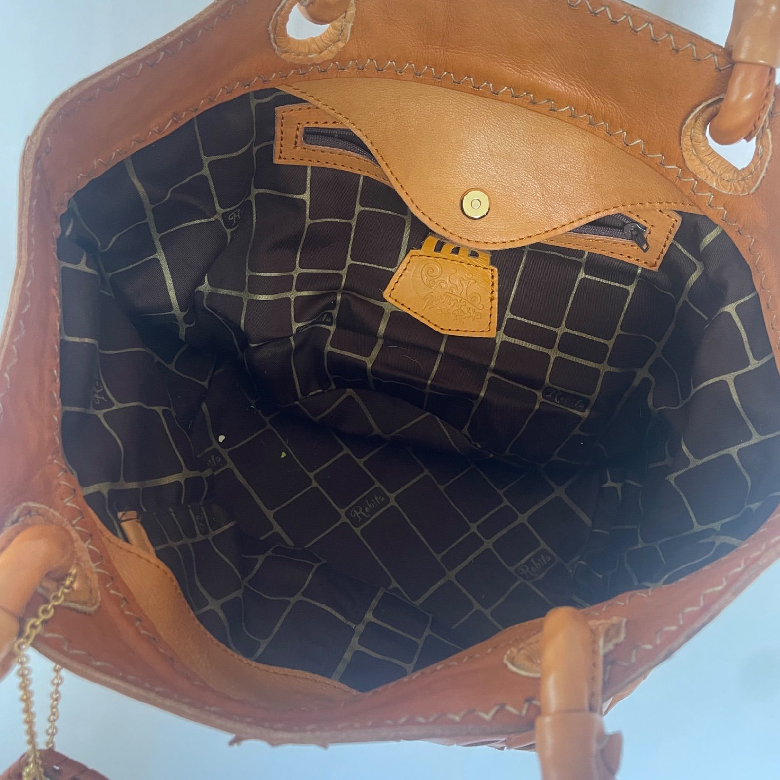 robita】＊ロビタ ＊レザー編み込み丸底 ＊美品