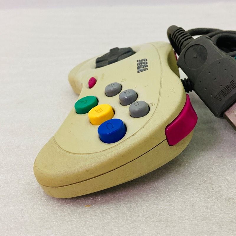 セガサターン　コントローラー11個　おまけ付け　動作未確認品 セガサターン コントローラー11個 おまけ付け 動作未確認品