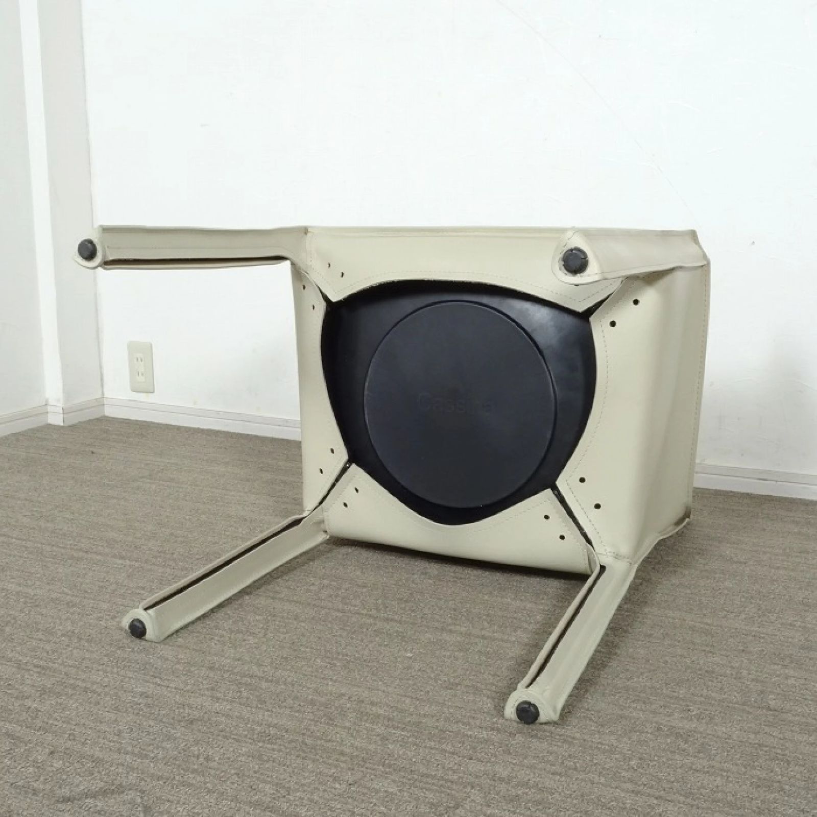 ◾︎SELUNO◾︎ 【展示美品】Cassina カッシーナ 413 CAB / キャブ 