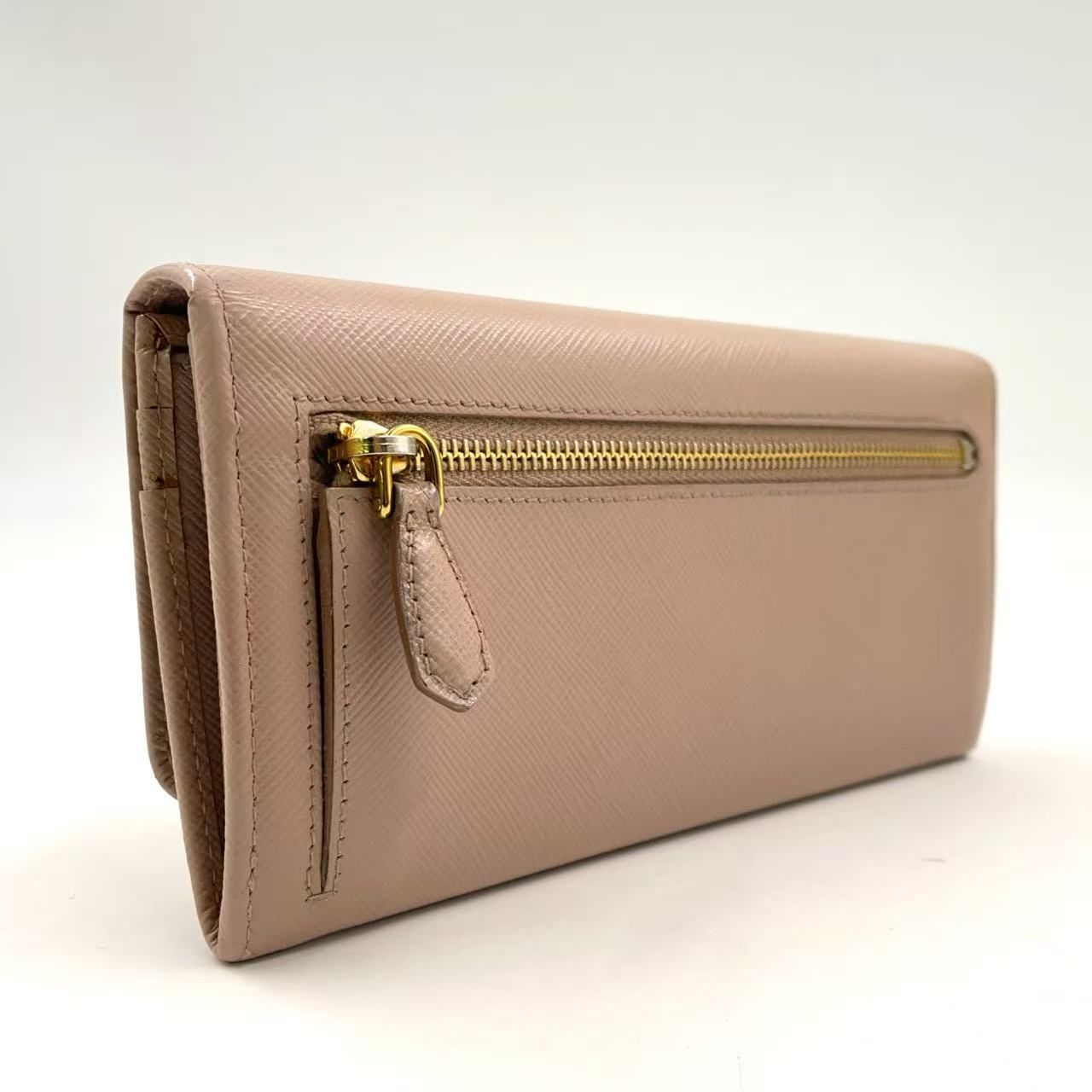 PRADA リボン モチーフ 2つ折 レザー ピンクベージュ 財布 ゴールド