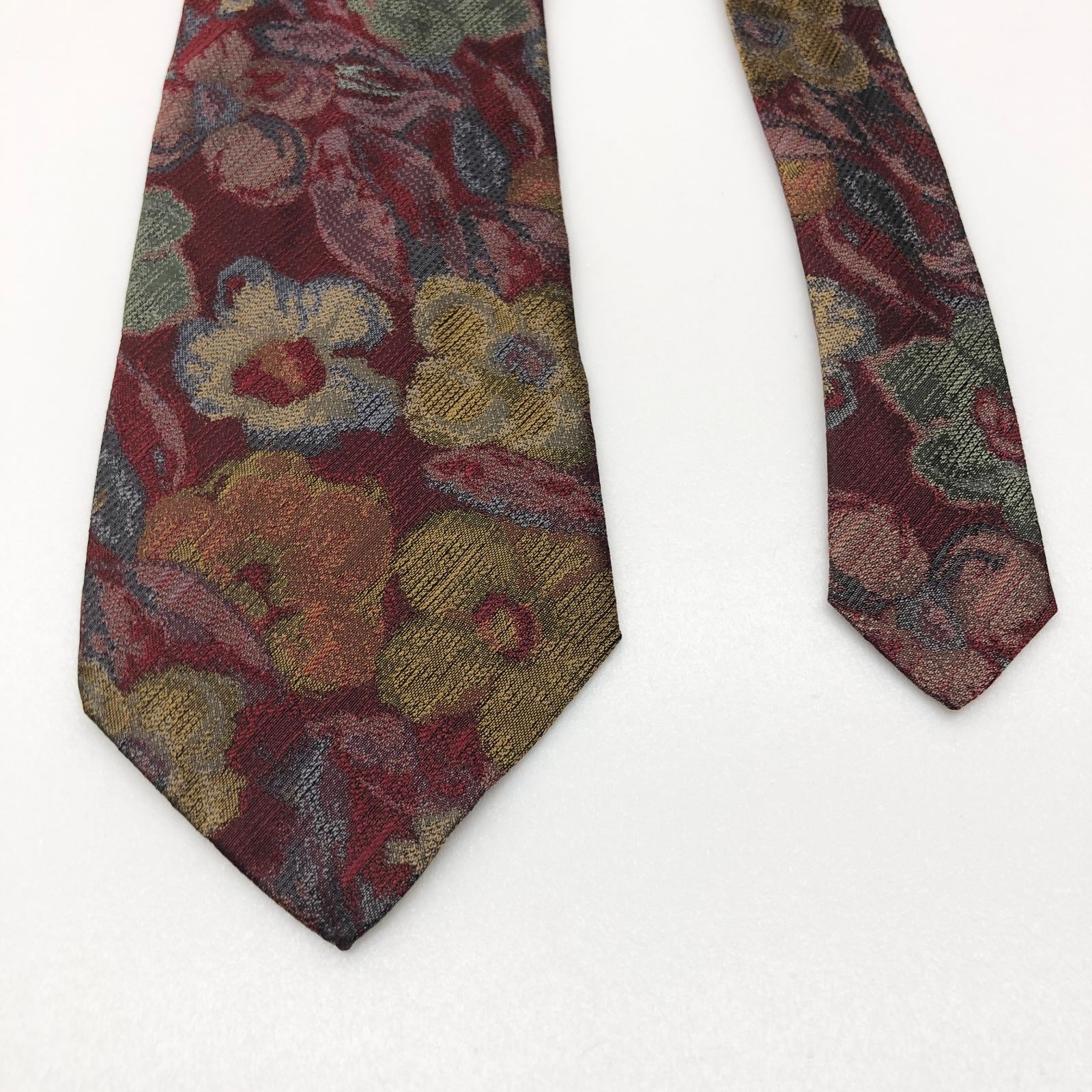 FENDI ネクタイ シルク 絹 花柄 ハンドメイド レッド 赤系 フェンディ