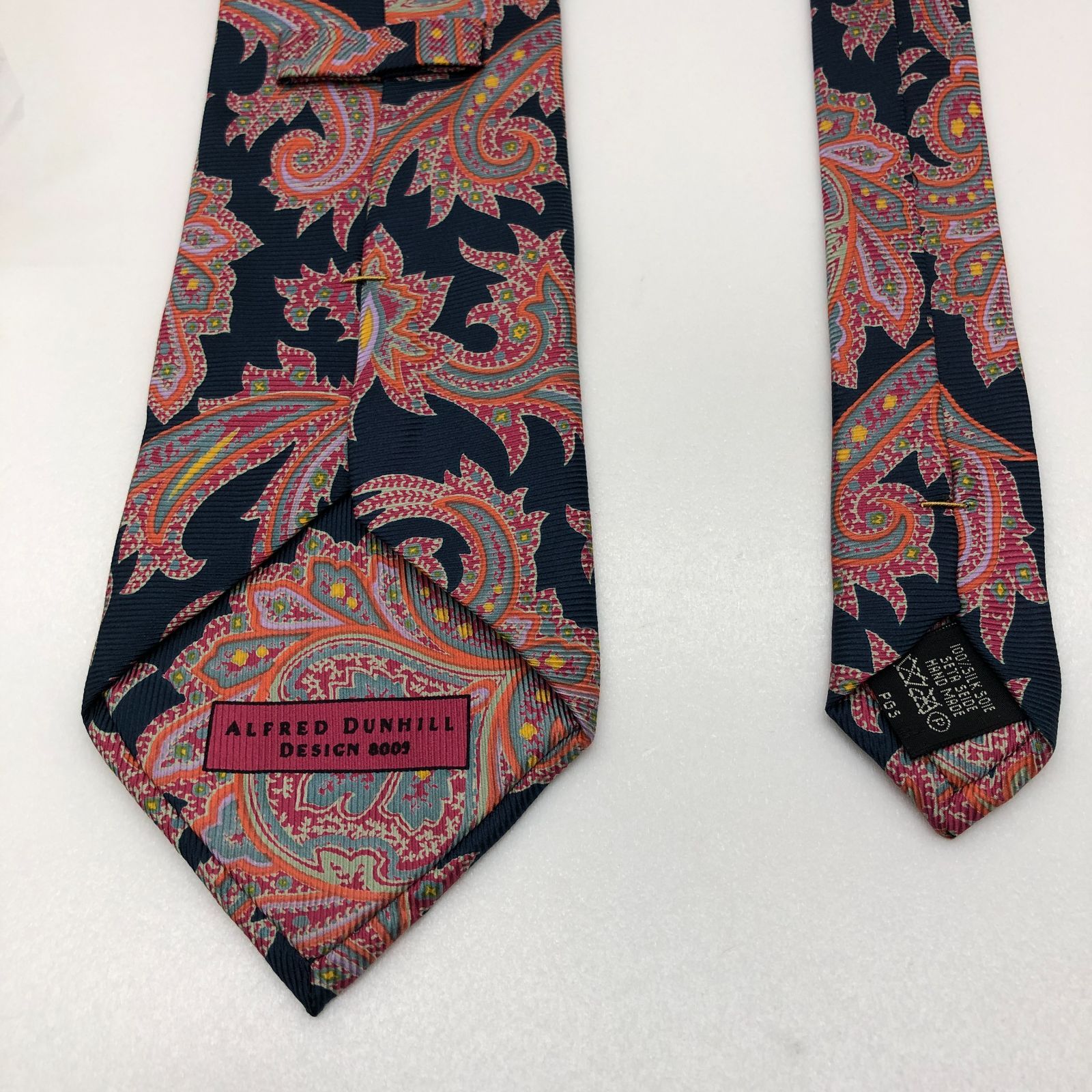 新品　ダンヒル　シルク100% M 美品】dunhill ネクタイ シルク100％ 絹 ハンドメイド ネイビー 総柄