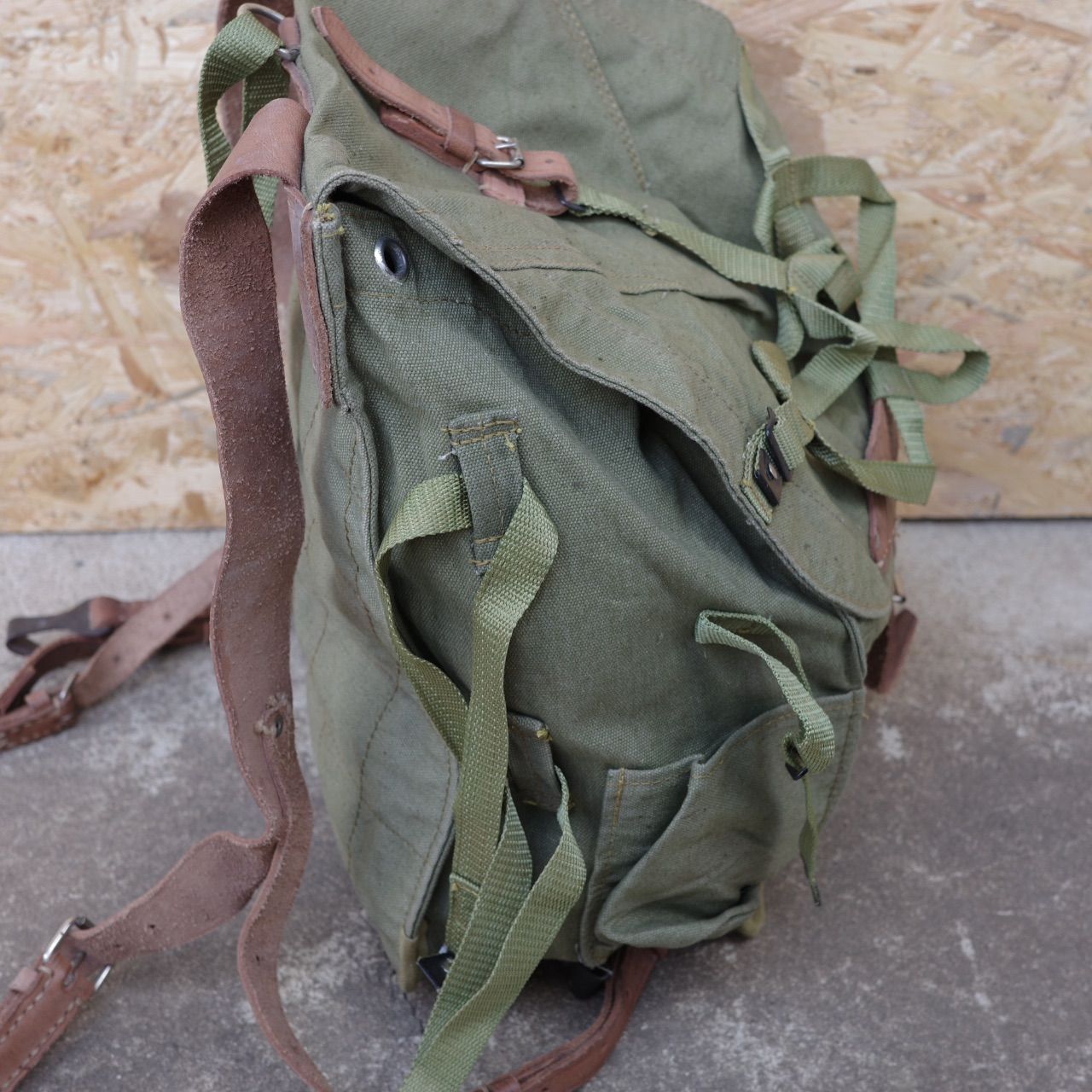70~80s 激渋 ルーマニア軍 バックパック リュック ザック ミリタリー