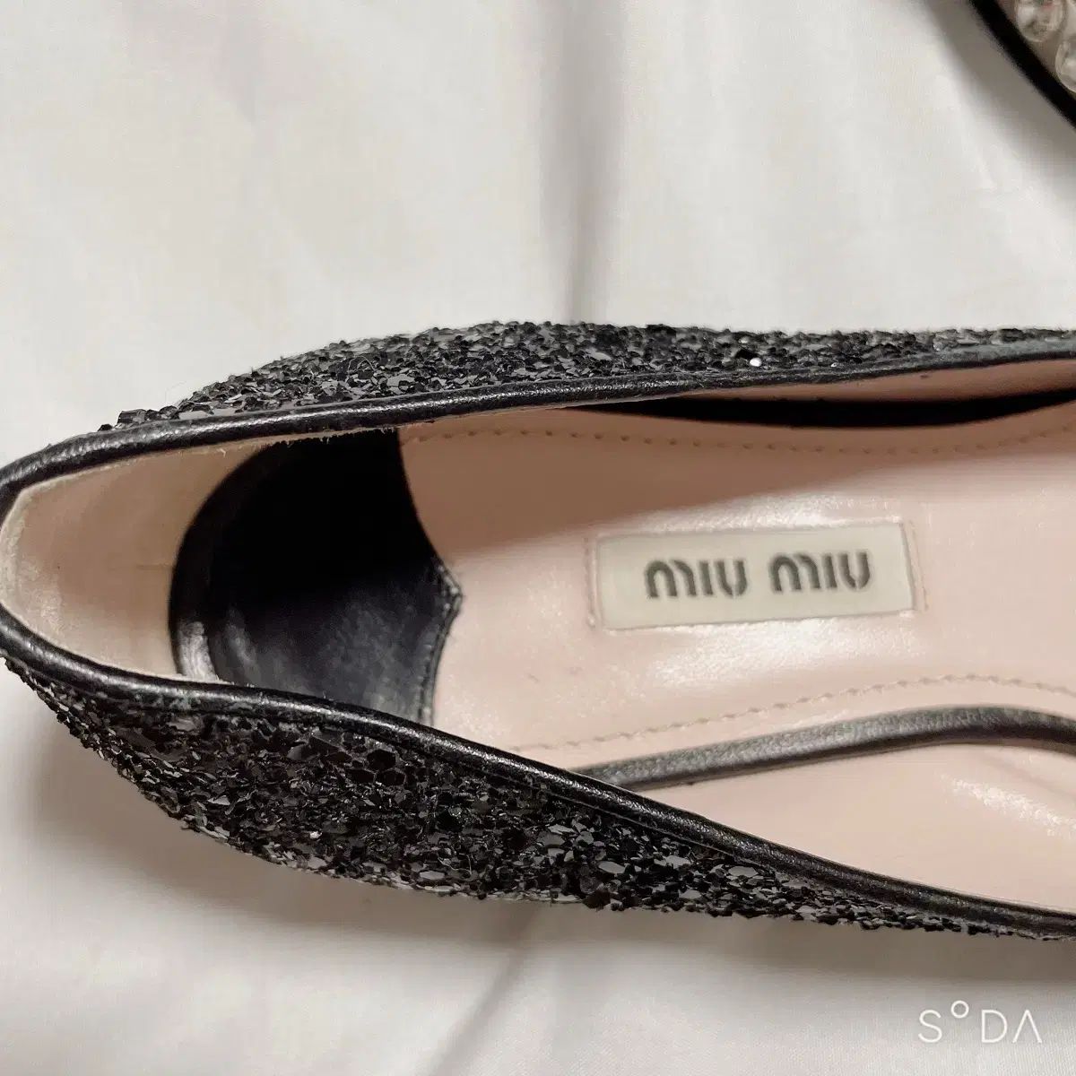 ミュウミュウ ブラック グリッター メリージェーン フラット シューズ
