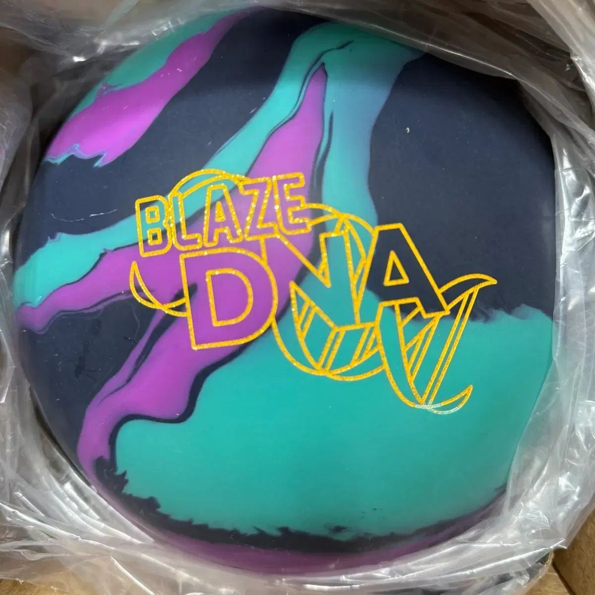 DNA ブレーザー 15 3 パウンド ストーム 新品 ボーリング 公式球