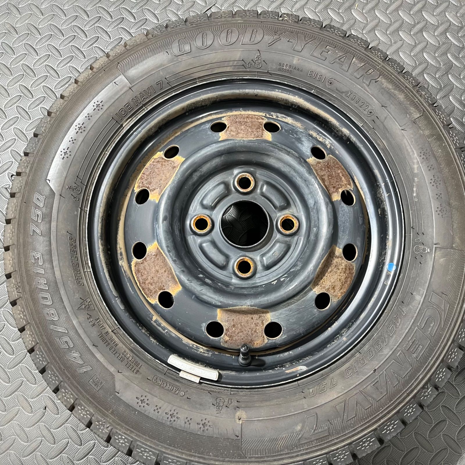 22年製 145/80R13 グッドイヤー アイスナビ7 スズキ アルト ワゴンR