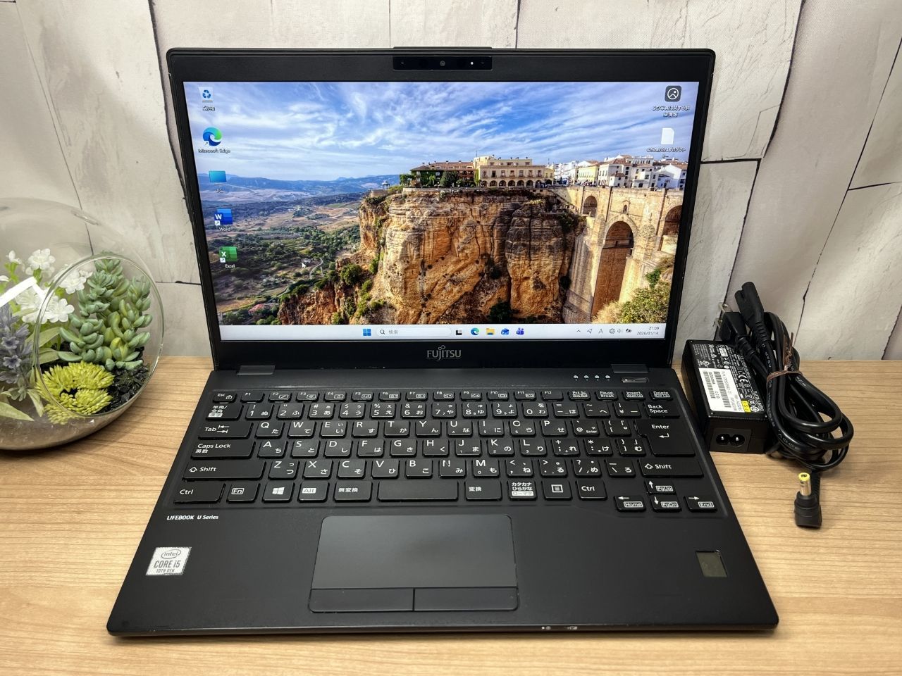 お買い得品〉038 Fujitsu Lifebook U9310/E 8GB/SSD256 第10世代