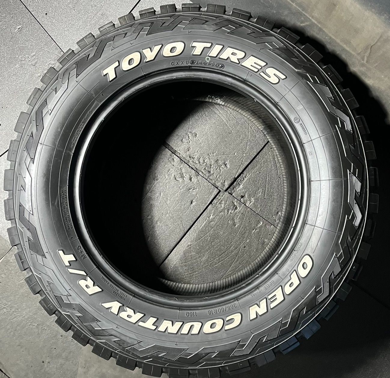 DUNLOP ENASAVE 225/55R17 2024年製4本セット。 定番，安い 2024年製 約8.5分山 ダンロップ DUNLOP エナセーブ ENASAVE