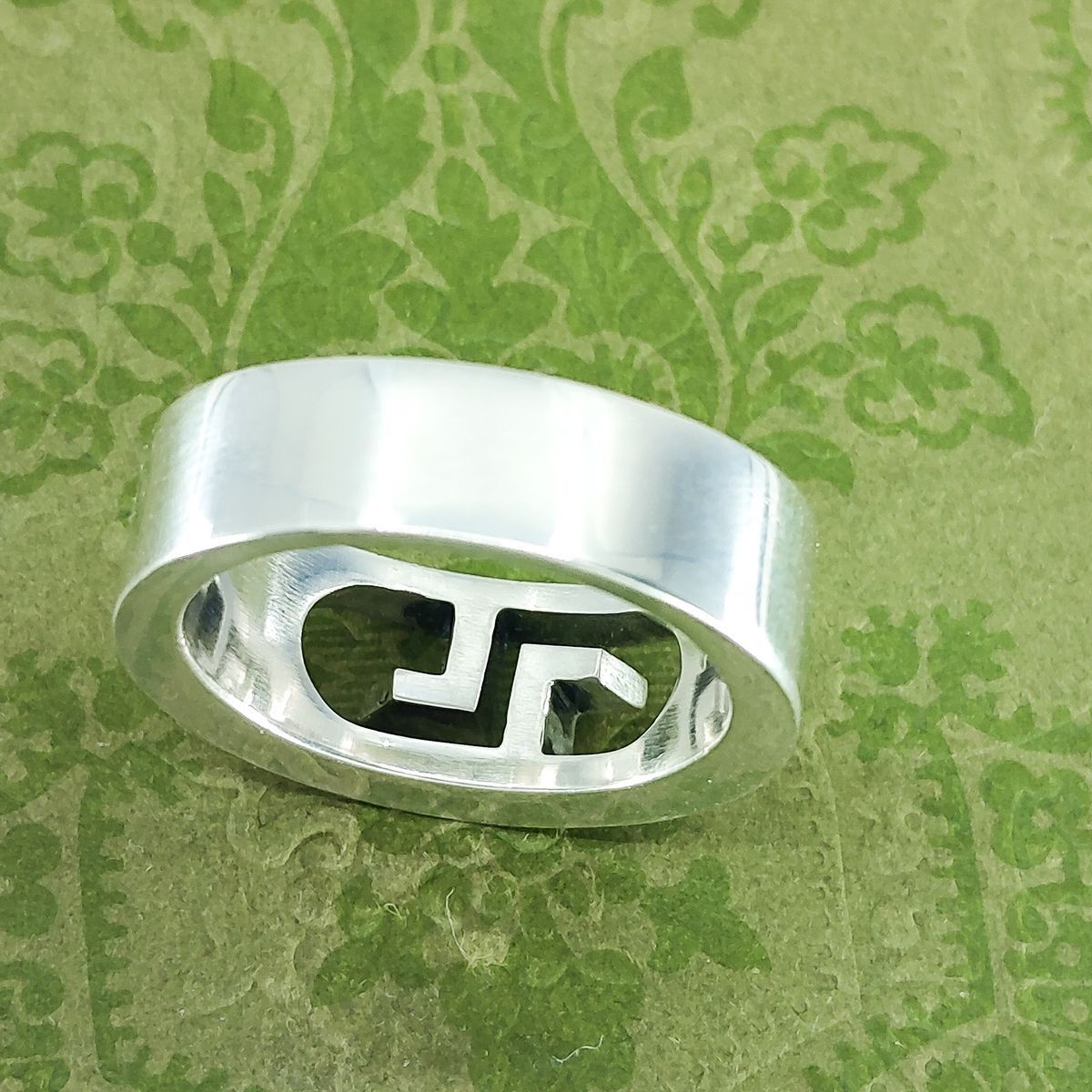 GUCCIリング 24号 カットリング カットアウト スターリングシルバー925