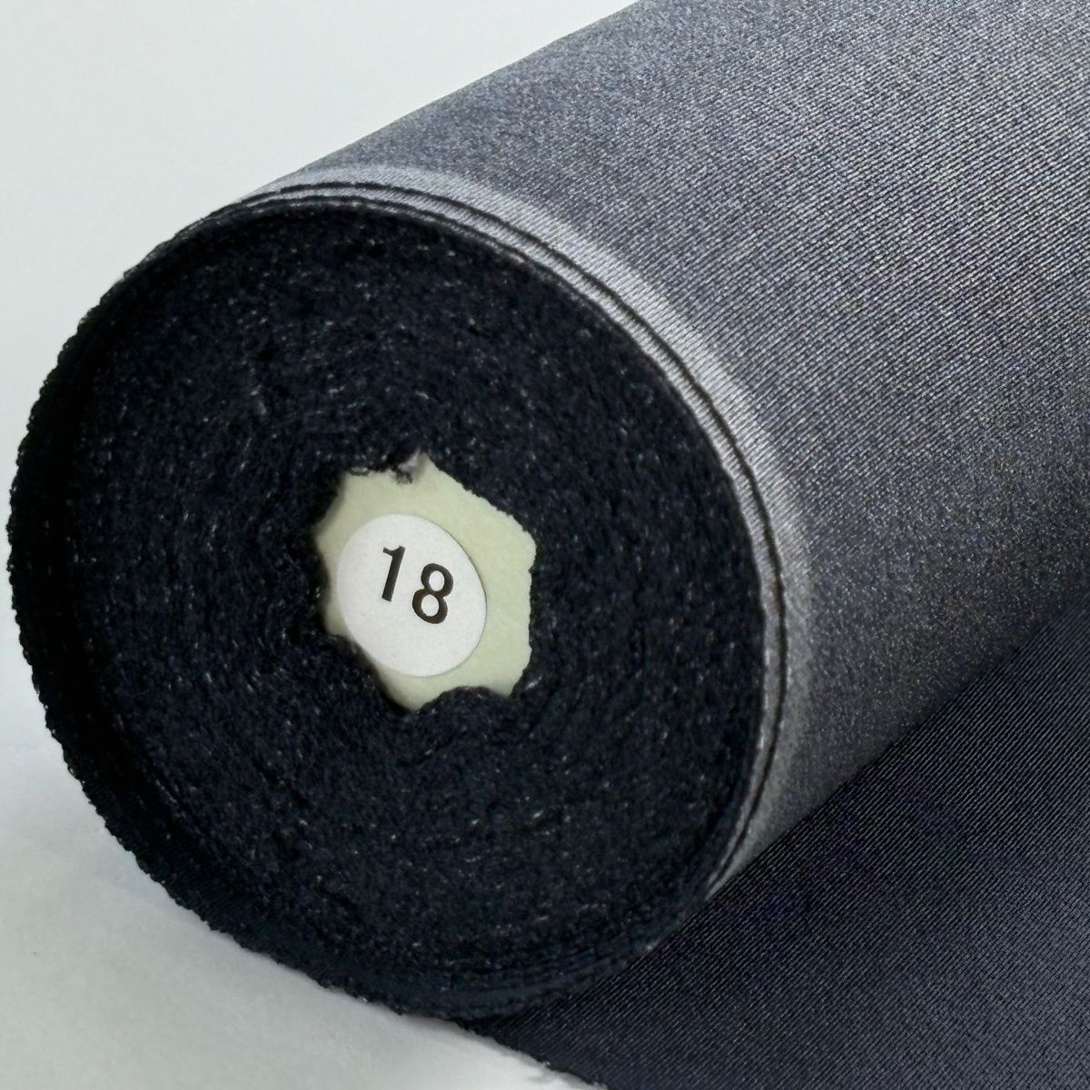 正絹　小紋　墨色　宝尽くしに梅 新品】梅鼠色に八重桜文様の洗える小紋着物 | きもの楸堂-kisasagedo-