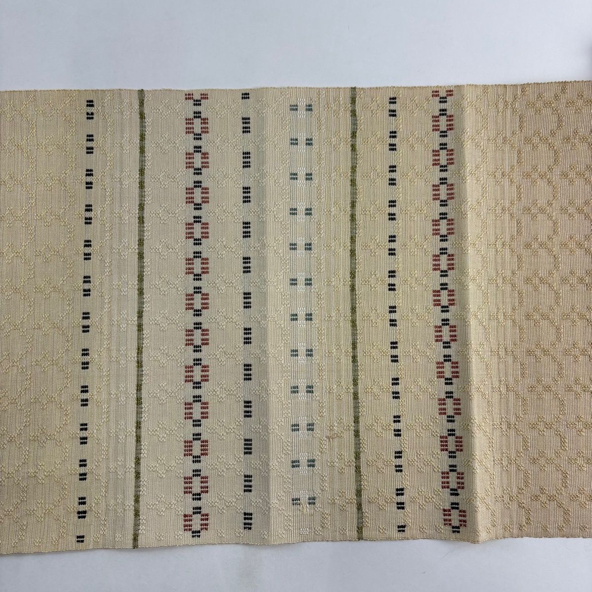 美品】 名古屋帯 名品 八寸名古屋帯 松葉仕立て 幾何学模様 ベージュ