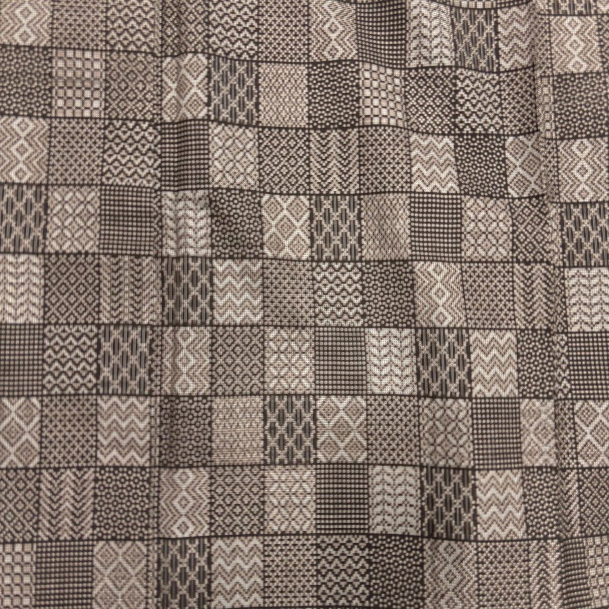 美品】 大島紬 身丈166cm 裄丈64.5cm M 袷 純泥染 証紙 格子 亀甲絣 焦