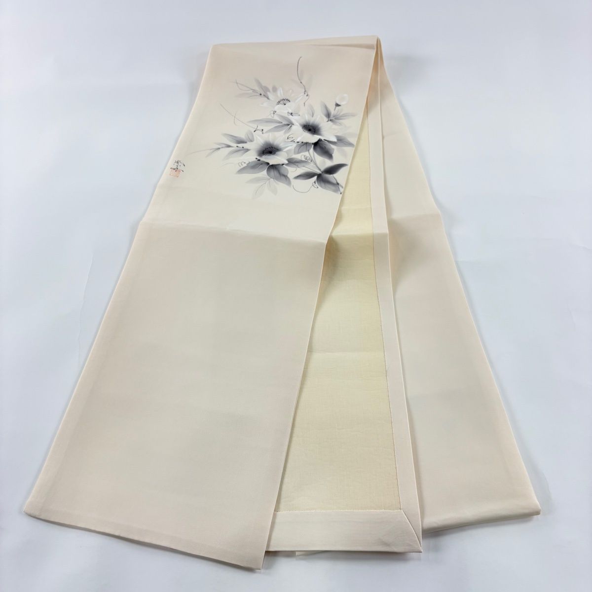 名古屋帯　正絹　南天　薄クリーム 開き名古屋帯 逸品 落款 うさぎ 南天 クリーム 正絹 【中古】 - メルカリ