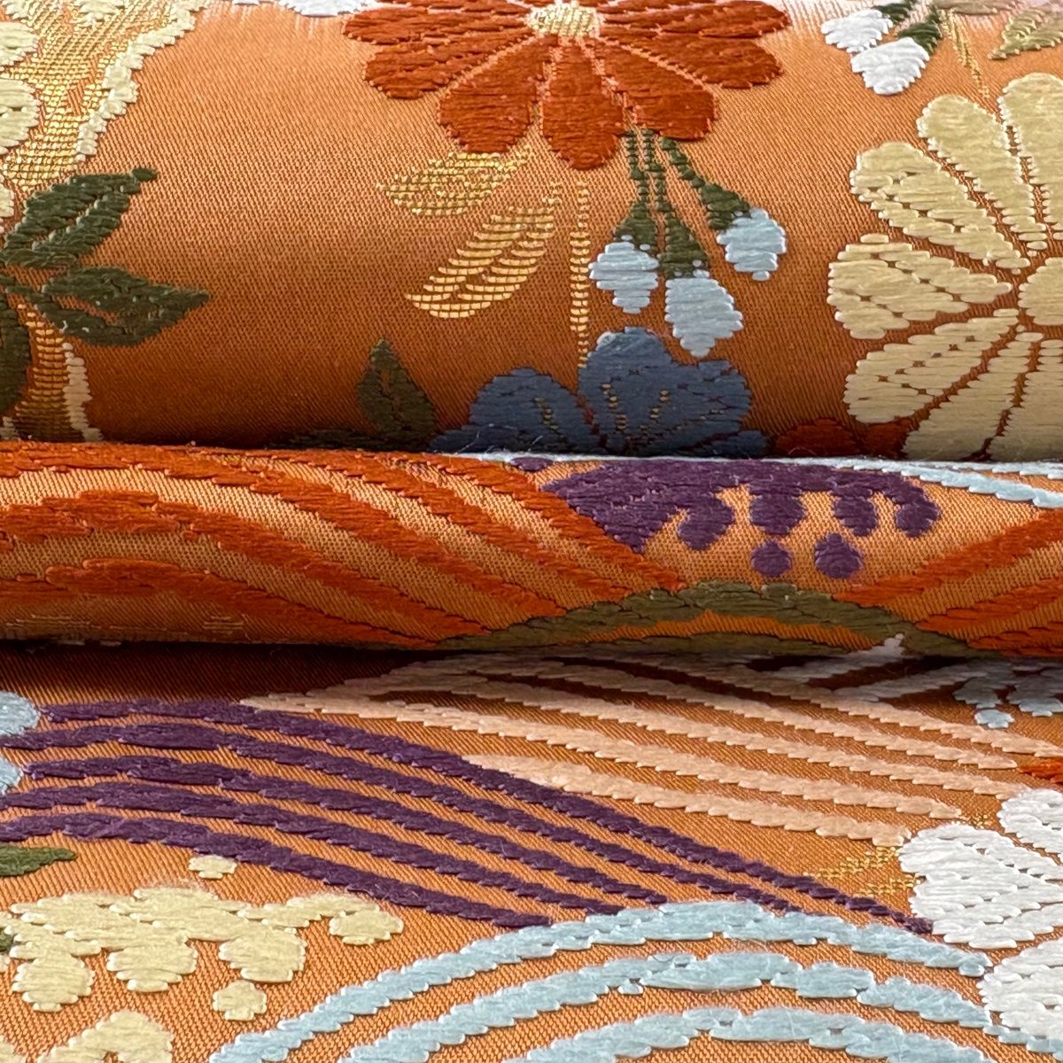 美品】 袋帯 逸品 服部織物 落款 能衣青海文様 波 箔 唐織 オレンジ 六