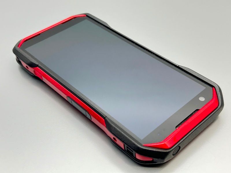 中古】KYG03 TORQUE G06【美品 利用制限○】 SIMフリー レッド au