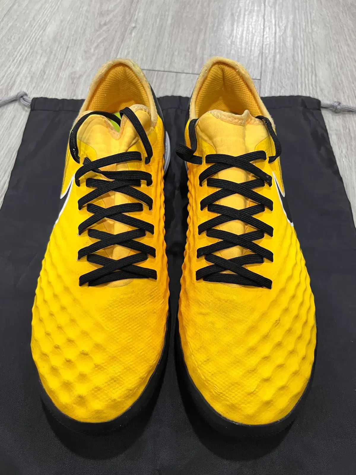 ナイキ マジスタX フィナーレII TF 285 サッカーシューズ - メルカリ