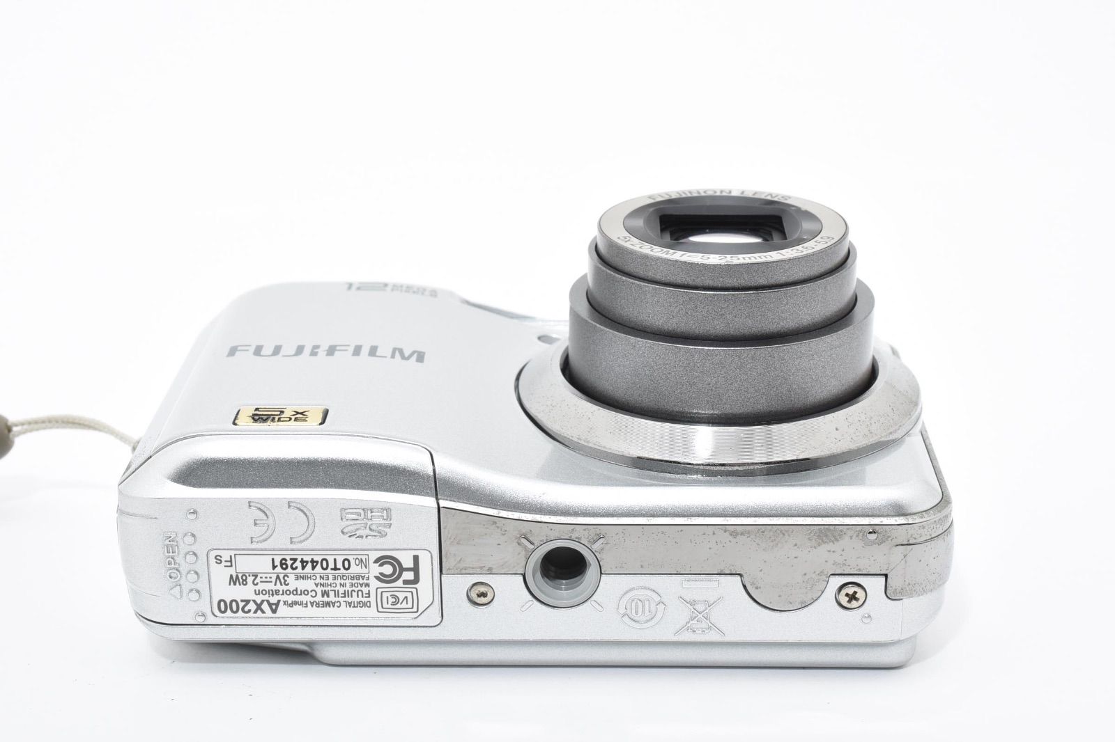 美品】フジフィルム FUJIFILM FinePix AX200 シルバー コンパクト