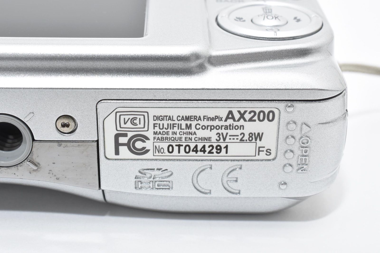 美品】フジフィルム FUJIFILM FinePix AX200 シルバー コンパクト