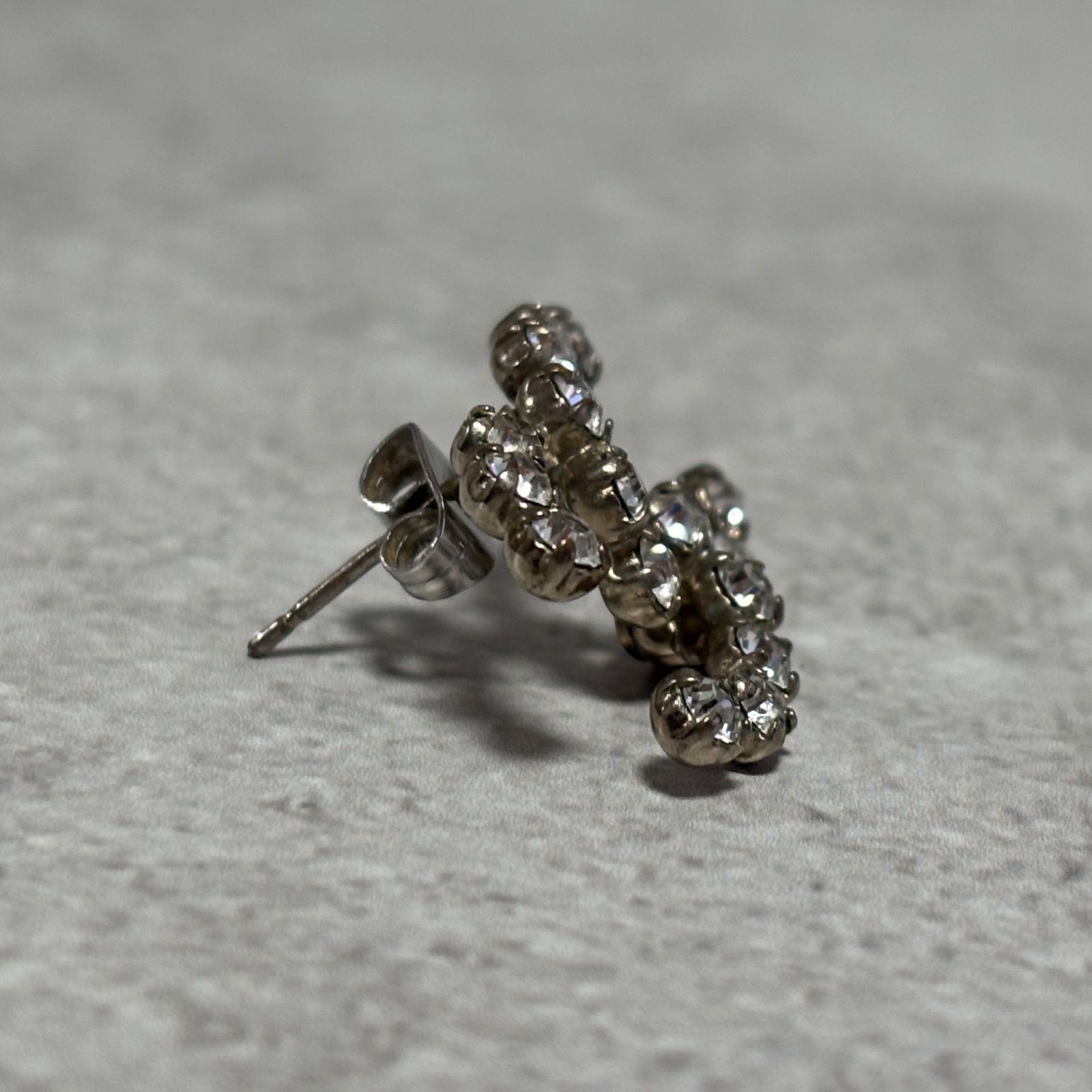 CHANEL シャネル ピアス ココマーク ラインストーン シルバー 00A 片耳