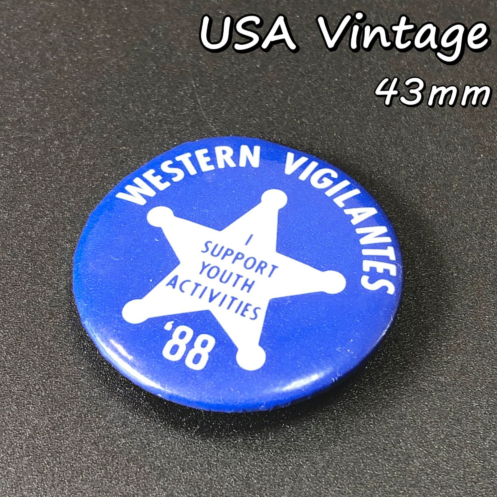 缶 バッジ アメリカ 輸入雑貨 ビンテージ 43mm 『 青少年活動支援 1988