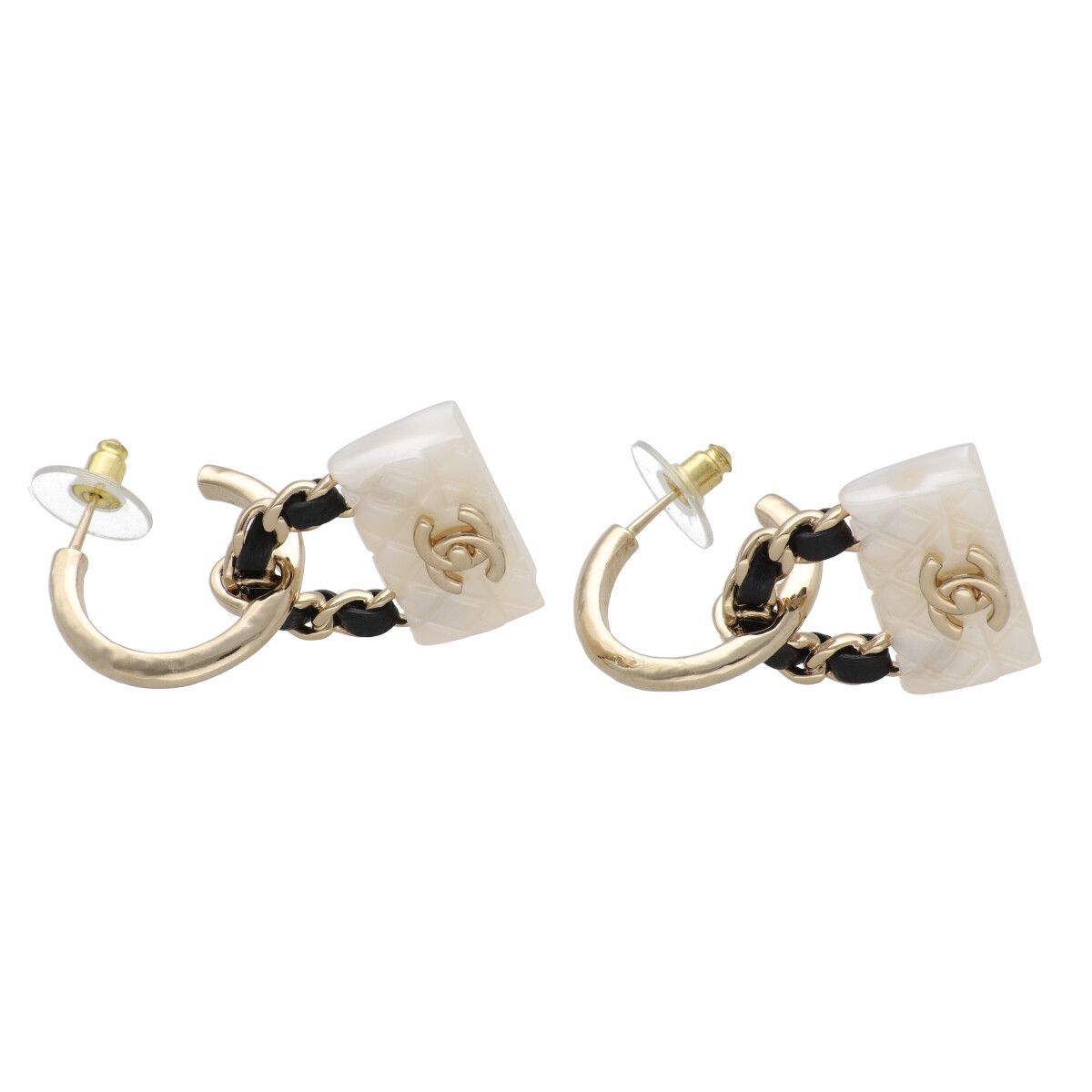 中古】 CHANEL シャネル ピアス B23C マトラッセ ホワイト フープ 