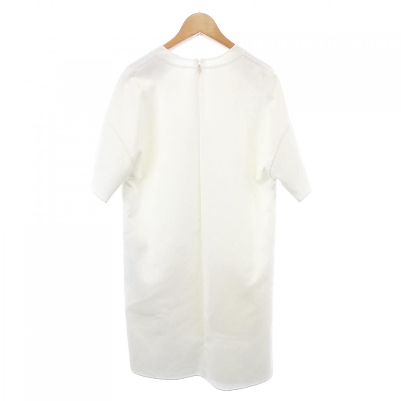 ヴァレンティノ VALENTINO VB3VAV9175Y ワンピース - メルカリ 