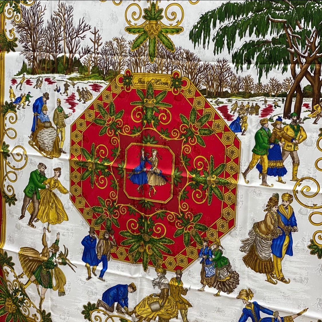 エルメス カレ90 Joies d'Hiver シルクスカーフ 冬の愉しみ レッド