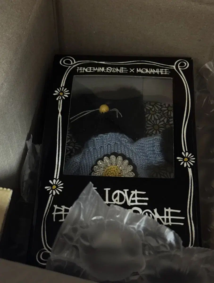 G DRAGON ジードラゴン PEACEMINUSONE ピースマイナスワン モナムヒ デヒ キーホルダー