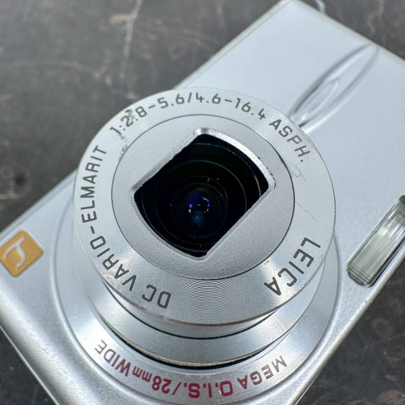 Panasonic LUMIX DMC-FX30 シルバー 広角28mm 光学3.6倍 CCD