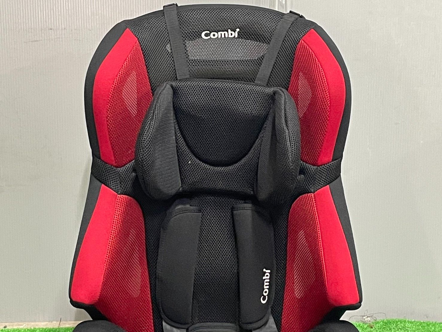 【コンビ】ジョイトリップ エアスルー GG レッド 16012 美品！】Combi コンビ チャイルドシート ジョイストップ エアスルー GG