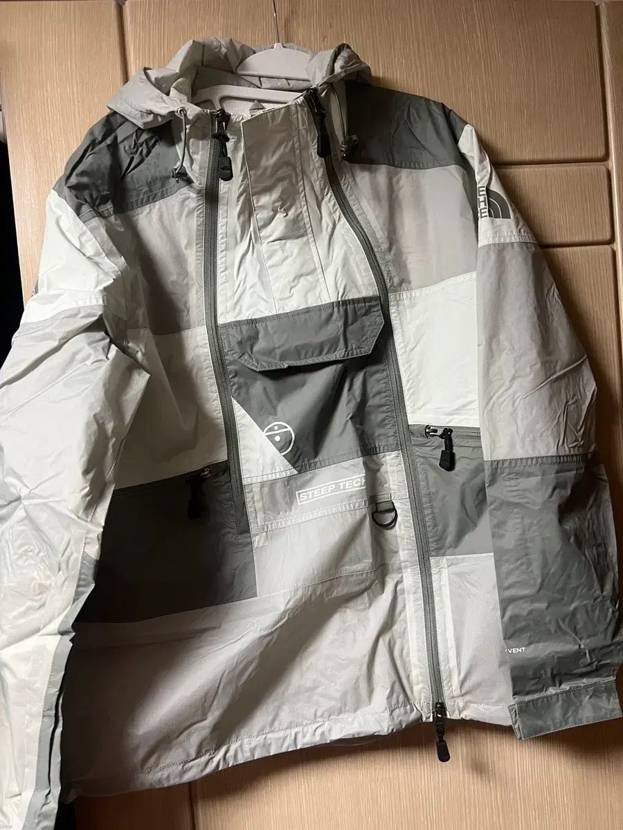 THE NORTH FACE スティープテック ウィンドブレーカー ジャケット