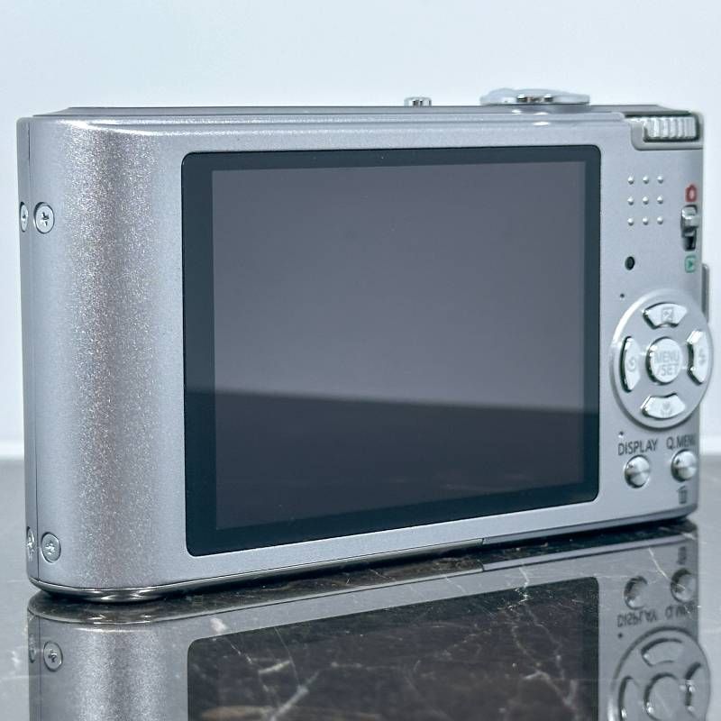 美品】Panasonic LUMIX DMC-FX60 シルバー 1210万画素 光学5倍ズーム