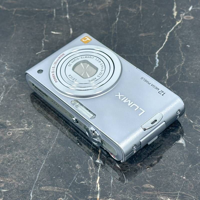 美品】Panasonic LUMIX DMC-FX60 シルバー 1210万画素 光学5倍ズーム