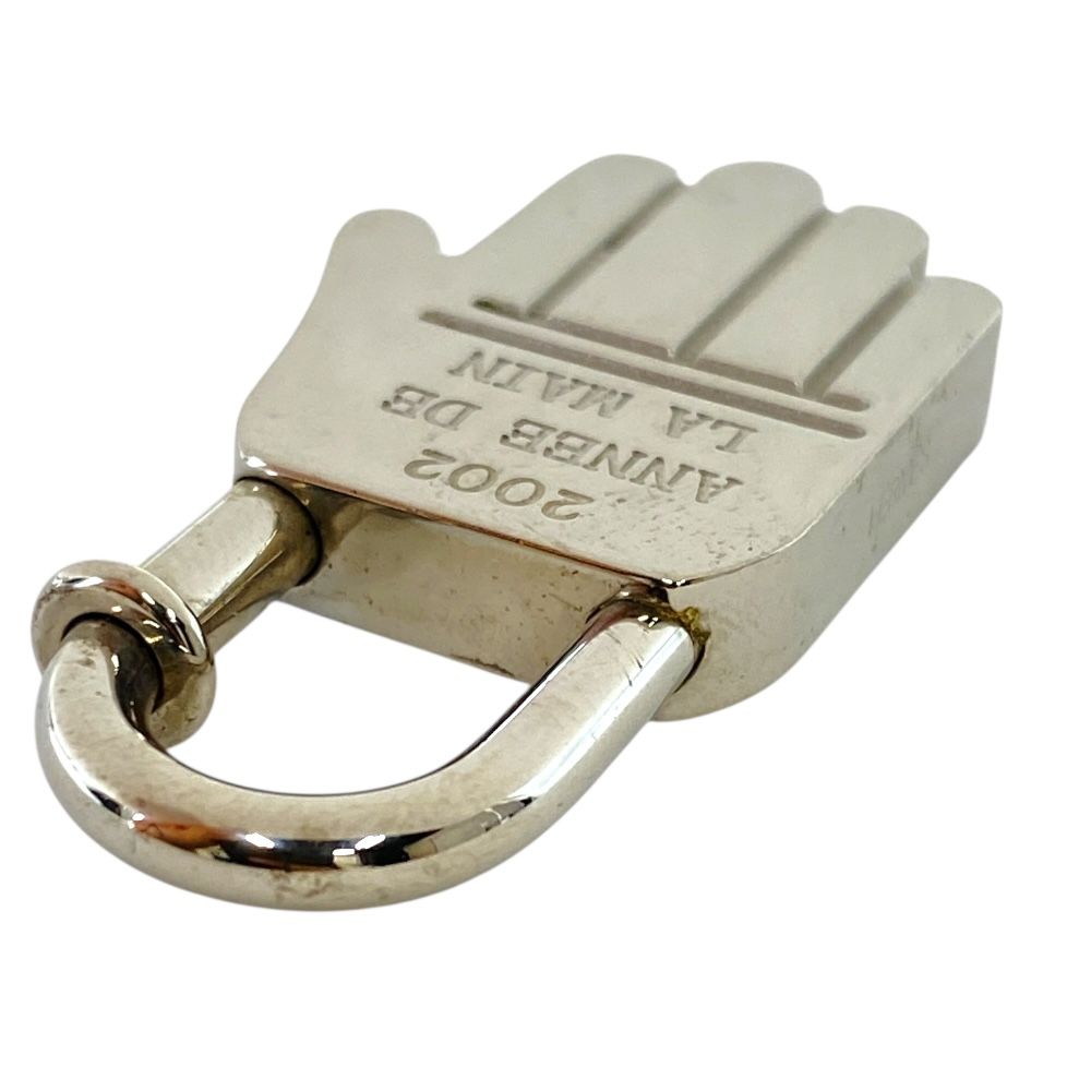 エルメス アネ・ドゥ・ラ・マン カデナ パドロック ハンドモチーフ