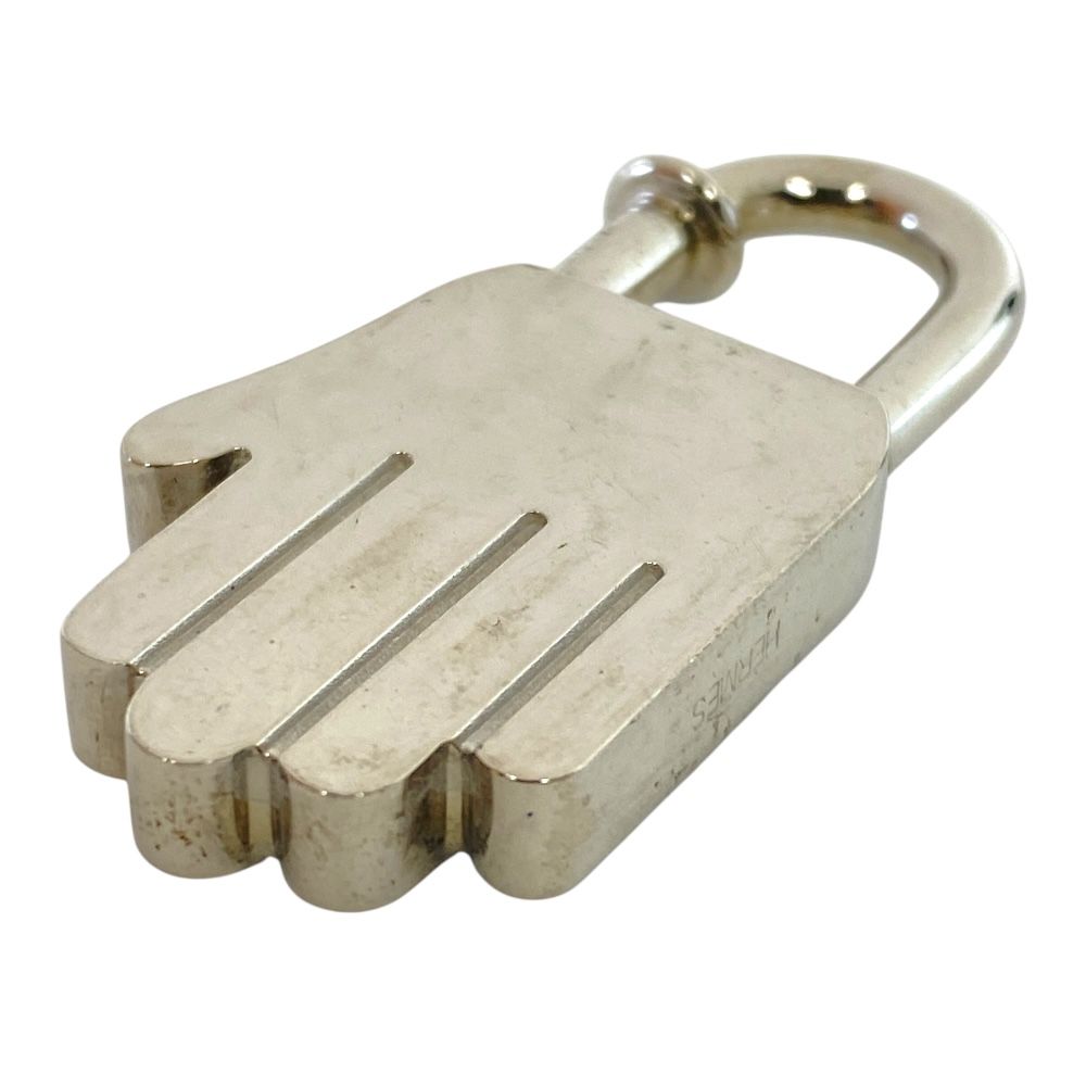 エルメス アネ・ドゥ・ラ・マン カデナ パドロック ハンドモチーフ