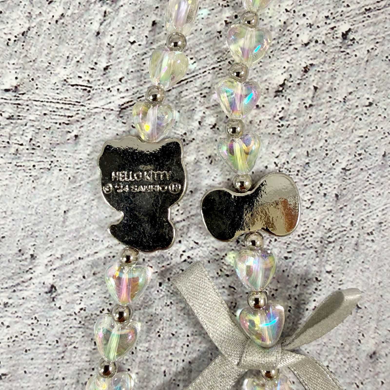 ハローキティ 正規品 ハートビーズ ストラップ シルバー - メルカリ