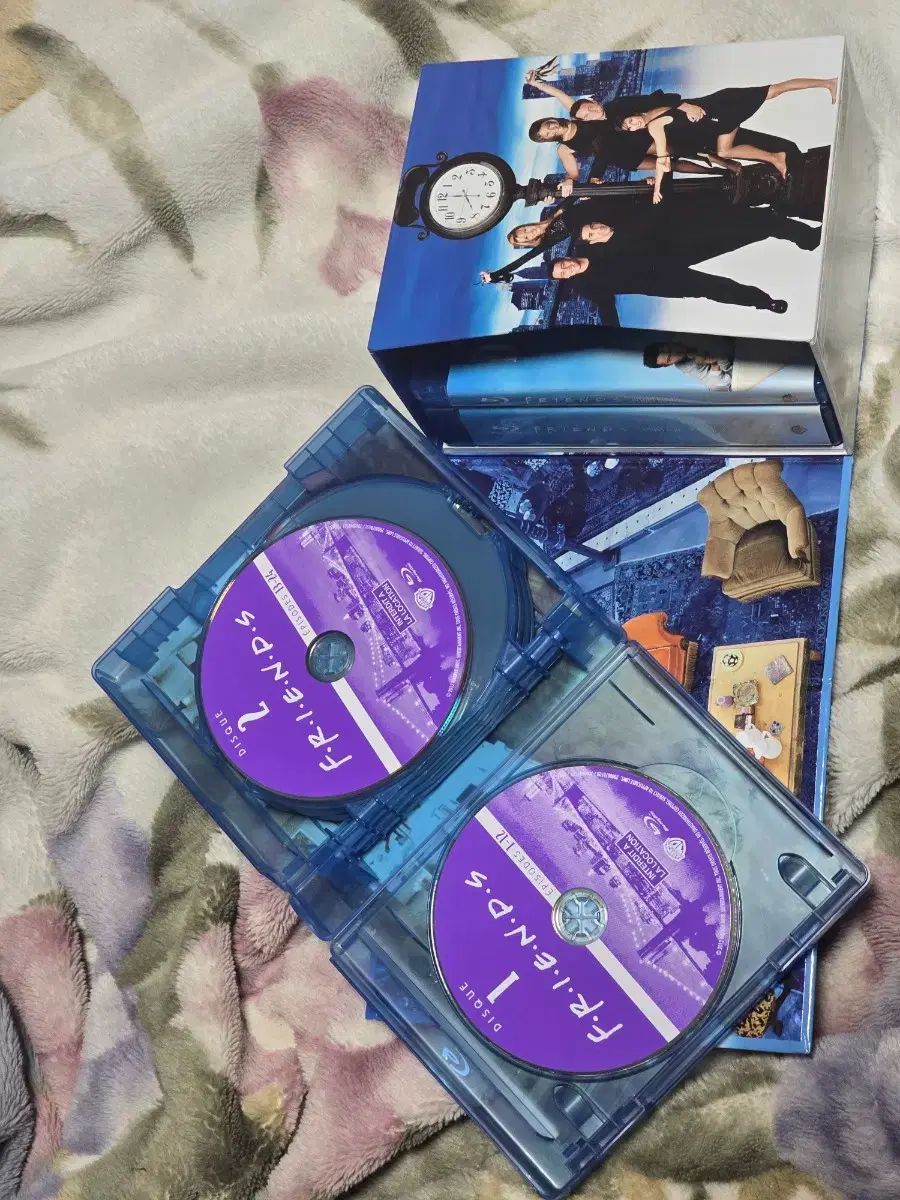 フレンズ ブルーレイ フルセット フランス版 英語 ドイツ語 スペイン語 など字幕