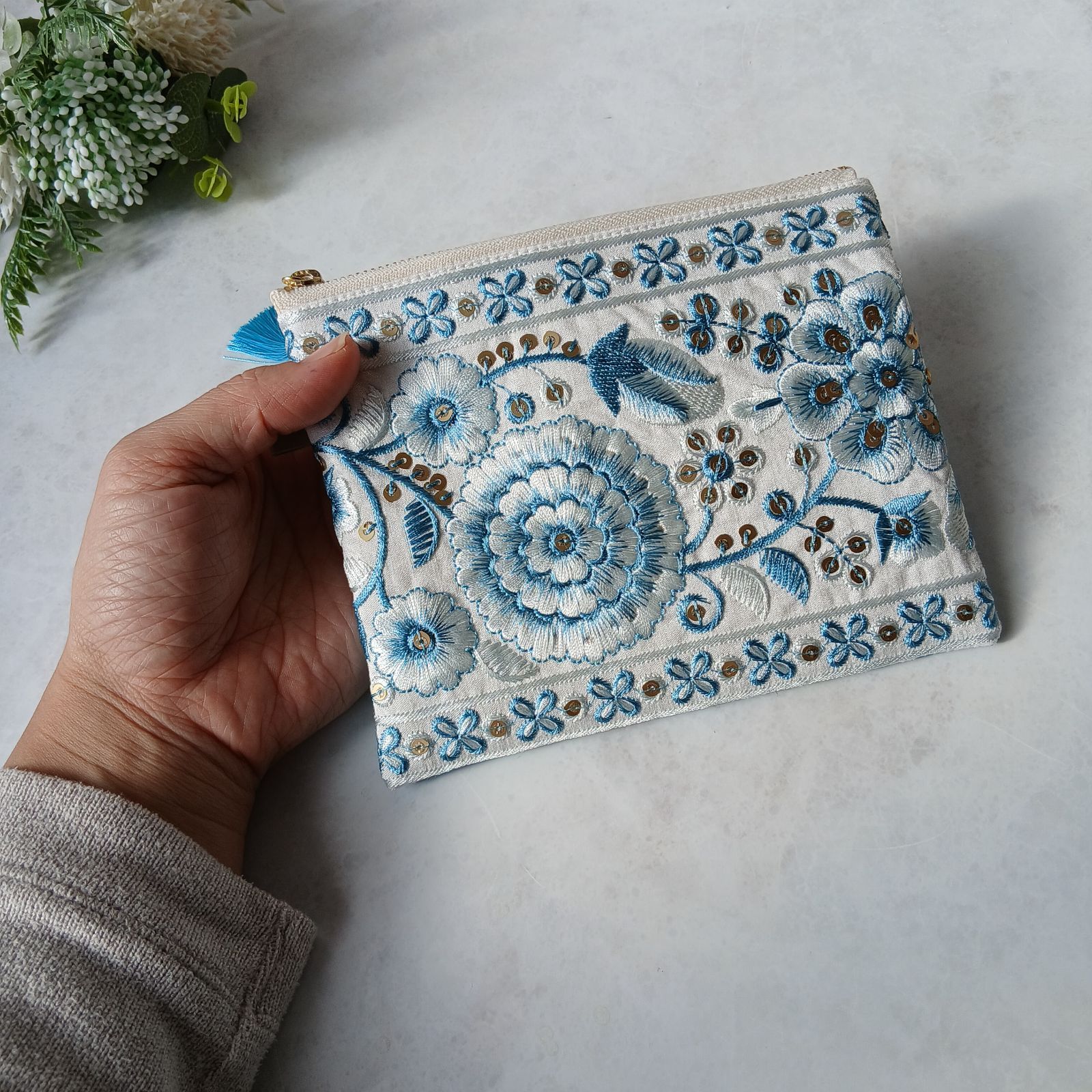 インド刺繍リボンのフラットポーチ 16cm Vol.2 - メルカリ