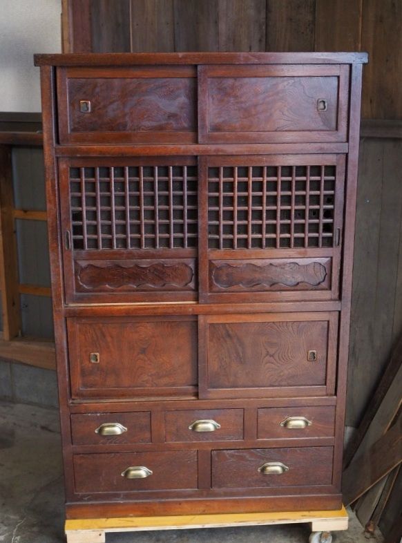 前欅100年モノ水屋箪笥 明治~大正時代 古録展 早苗305明治期 前欅100年モノ水屋箪笥 明治~大正時代 古録展 早苗305明治期