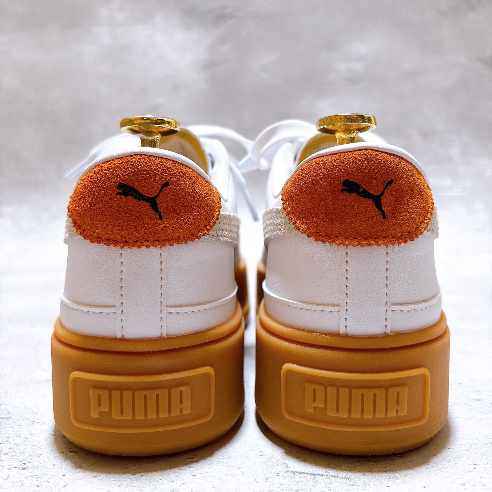 新品未使用 PUMA カルメン T2 22.5cm 【公式通販】