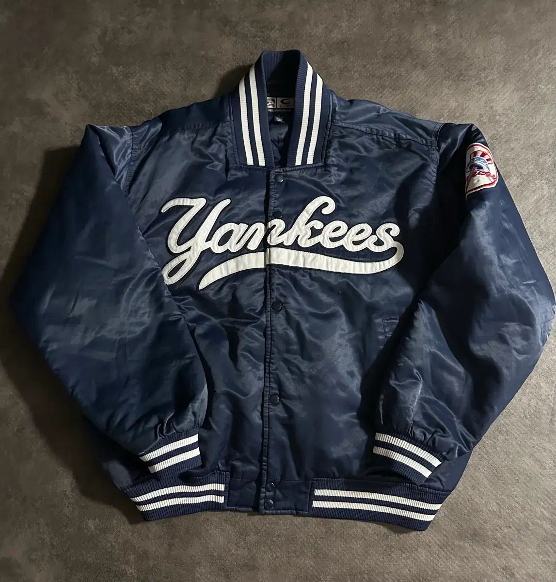 90s NEW YORK YANKEES サテン スタジャン L XL - メルカリ
