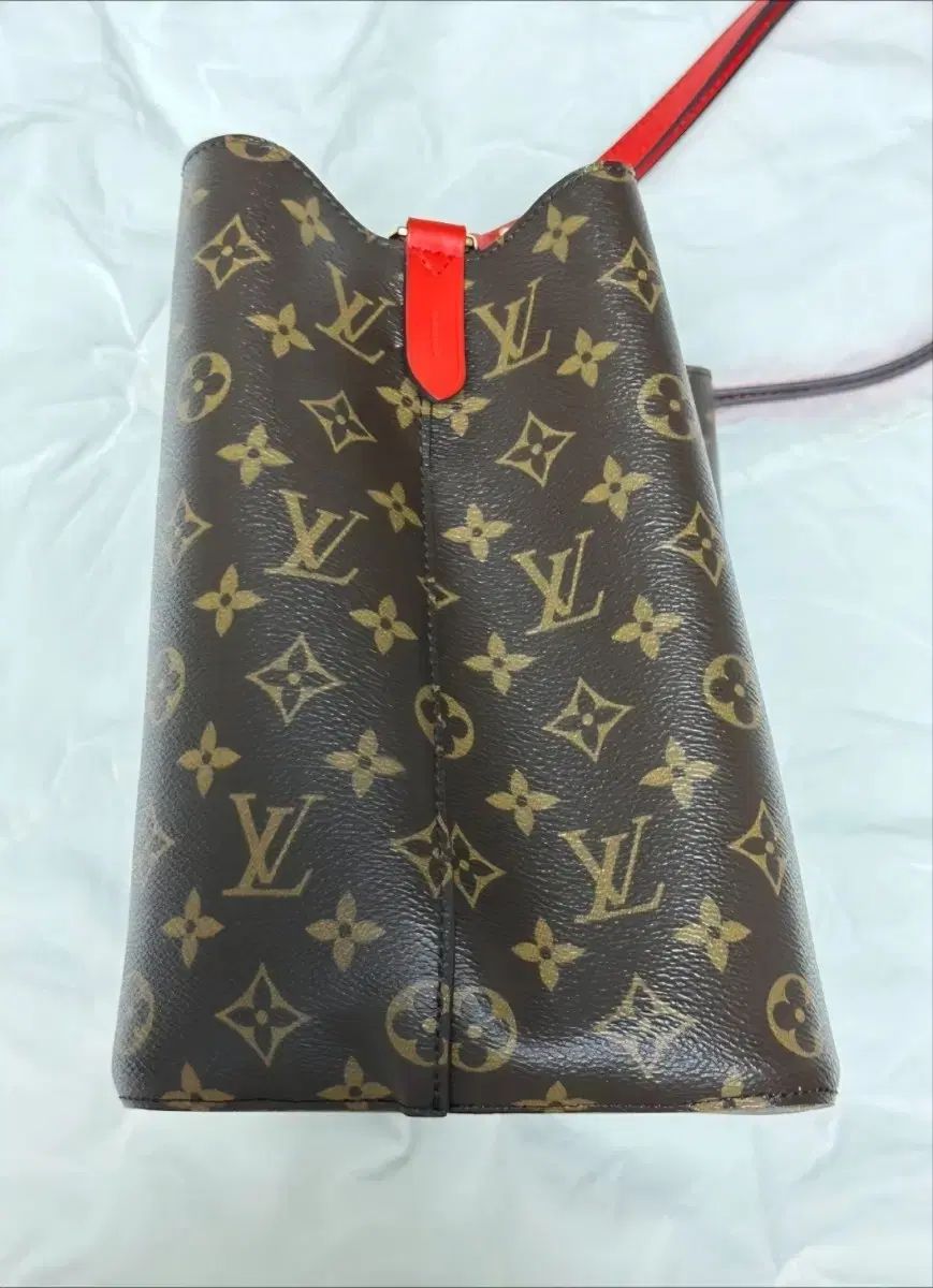 ルイヴィトン モノグラム ノエ プチ バケットバッグ レッド - メルカリ