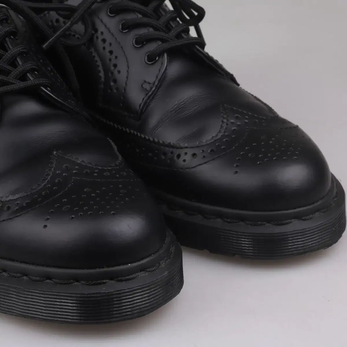 DR. MARTENS ドクターマーチン 3989 5ホール ウイングチップ 出品 (uk7