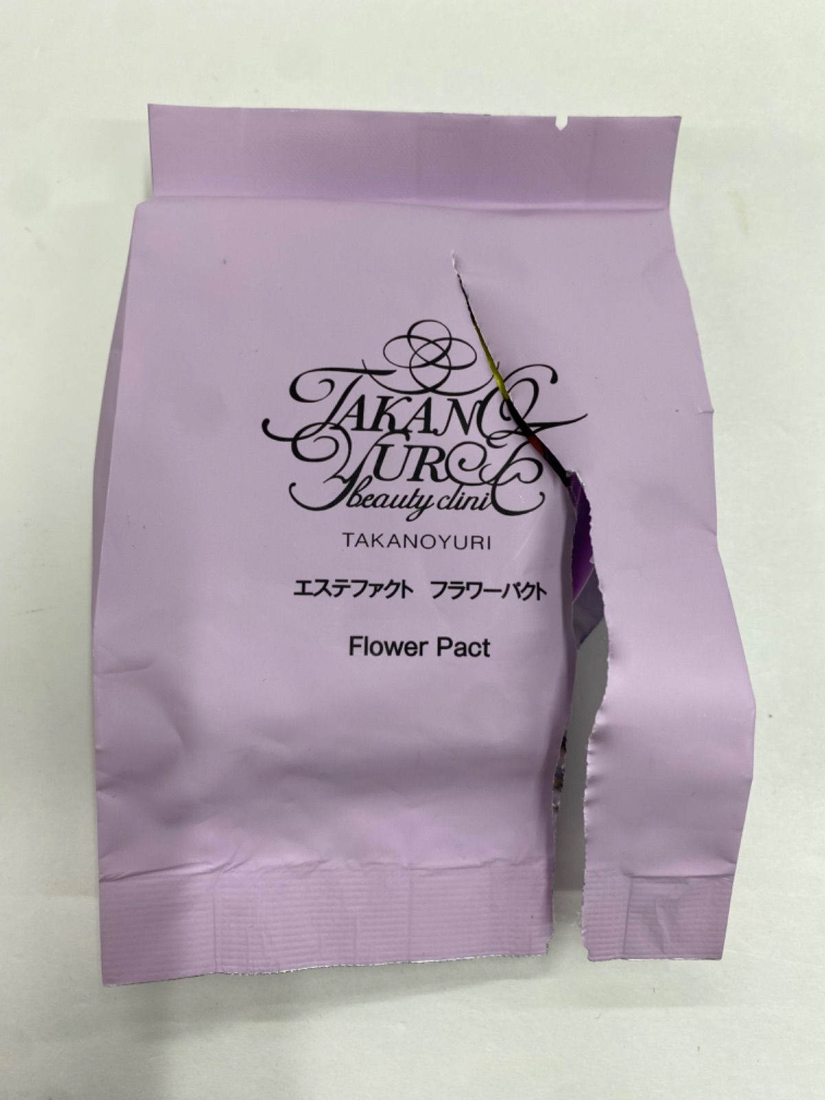 R3194 K たかの友梨 エステファクト フラワーパクト ファンデーション