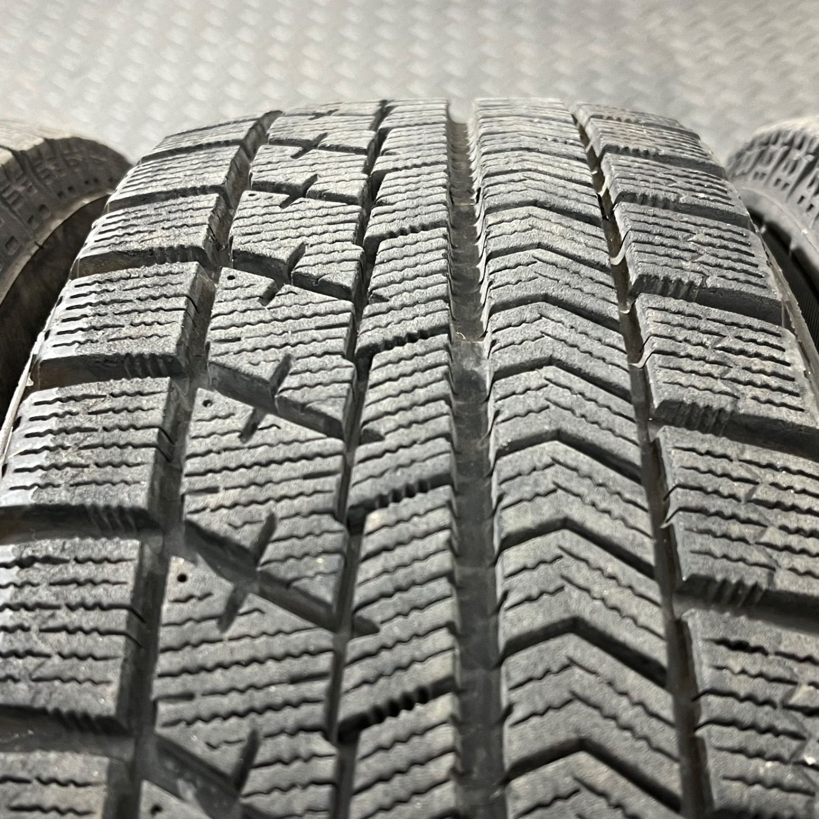 17/20年製 155/65R14 ブリヂストン ブリザックVRX ダイハツ タント 