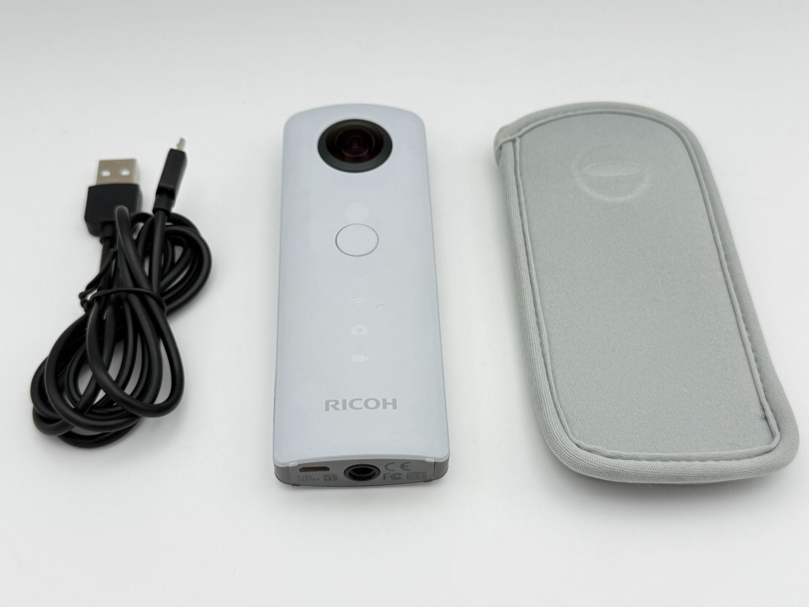 美品】RICOH THETA SC ホワイト リコー シータ 360度カメラ - メルカリ