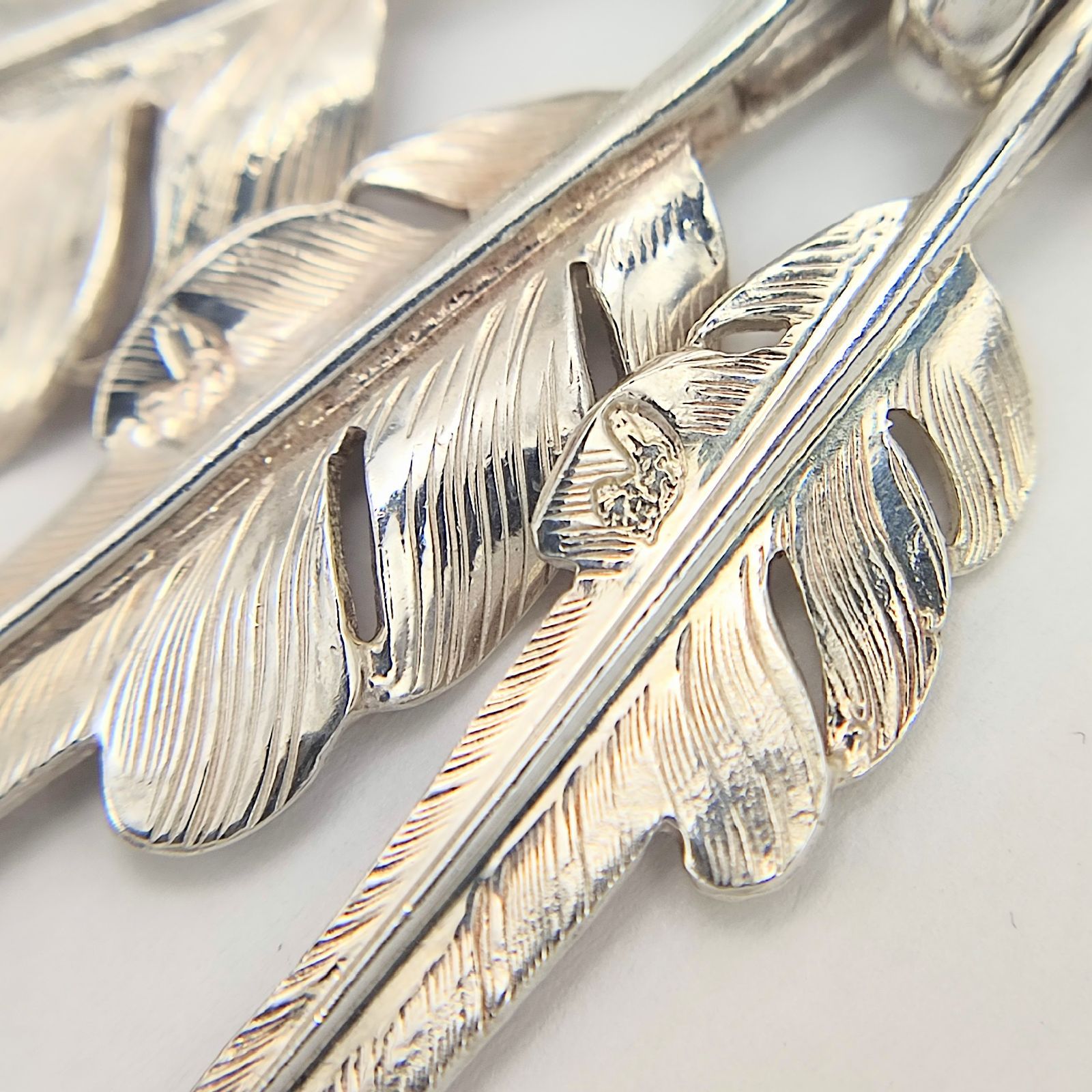 美品】LARRYSMITH ラリースミス カゼキリフェザーペンダントネックレス 