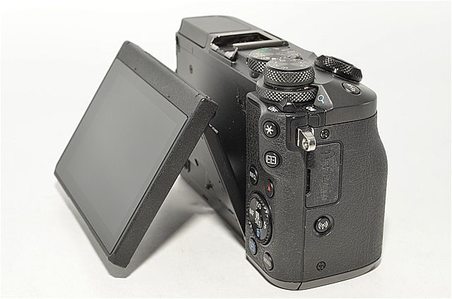 良品】 Canon キヤノン EOS M6 ボディー ブラック EOSM6BK-BODY ＃8854